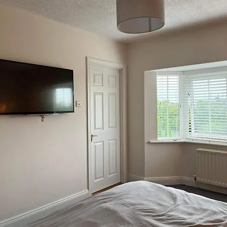 בית נופש 3 Bedroom 18km From Cork