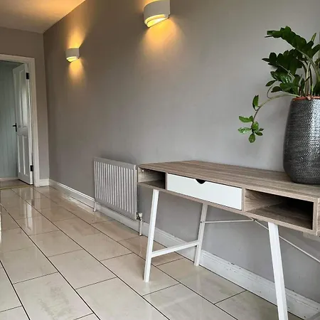 3 Bedroom 18km From Cork