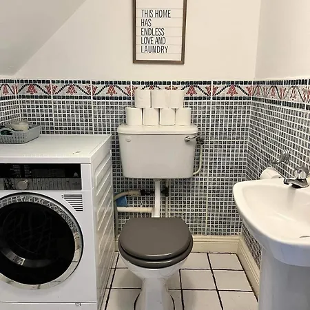 3 Bedroom 18km From Cork *